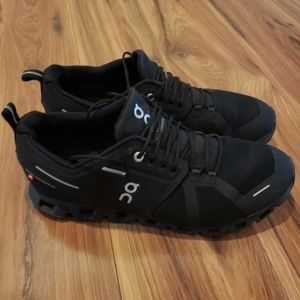 On Cloud waterproof running shoes